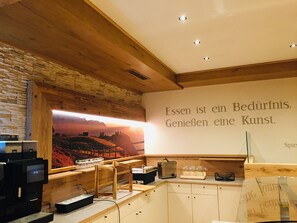 Free daily buffet breakfast