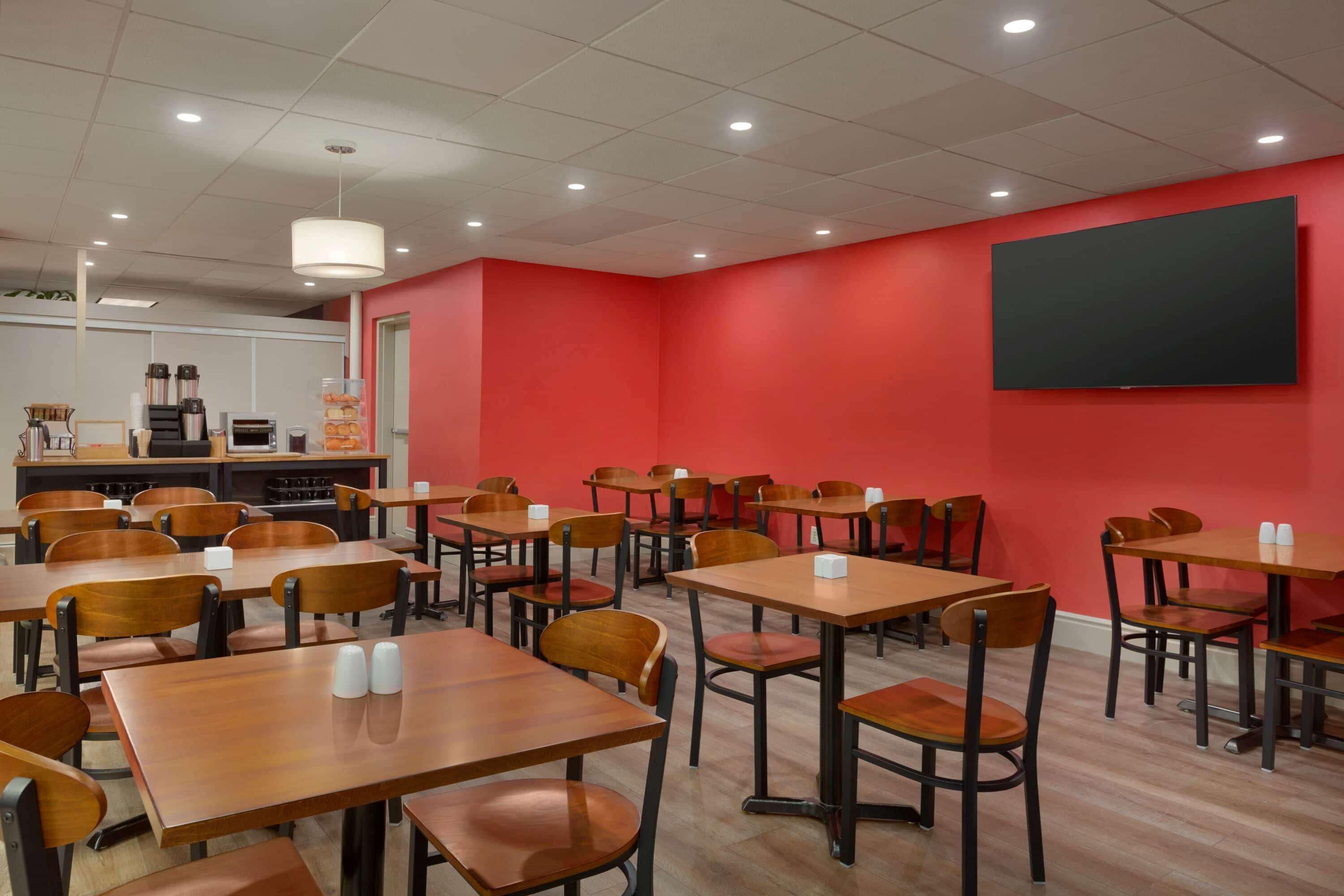 Foto - Ramada by Wyndham Oakland Downtown City Center