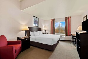 Suite, 1 King Bed with Sofa bed, Non Smoking