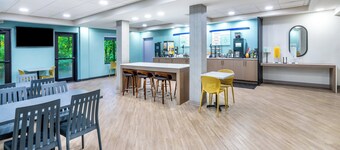 ガーナー ホテル ドスウェル サウスイースト by IHG