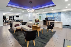 Lobby - La Quinta Inn & Suites by Wyndham Austin - Cedar Park (Cedar Park)