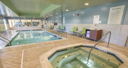Holiday Inn Express Hotel & Suites Richwood-Cincinnati South by IHG