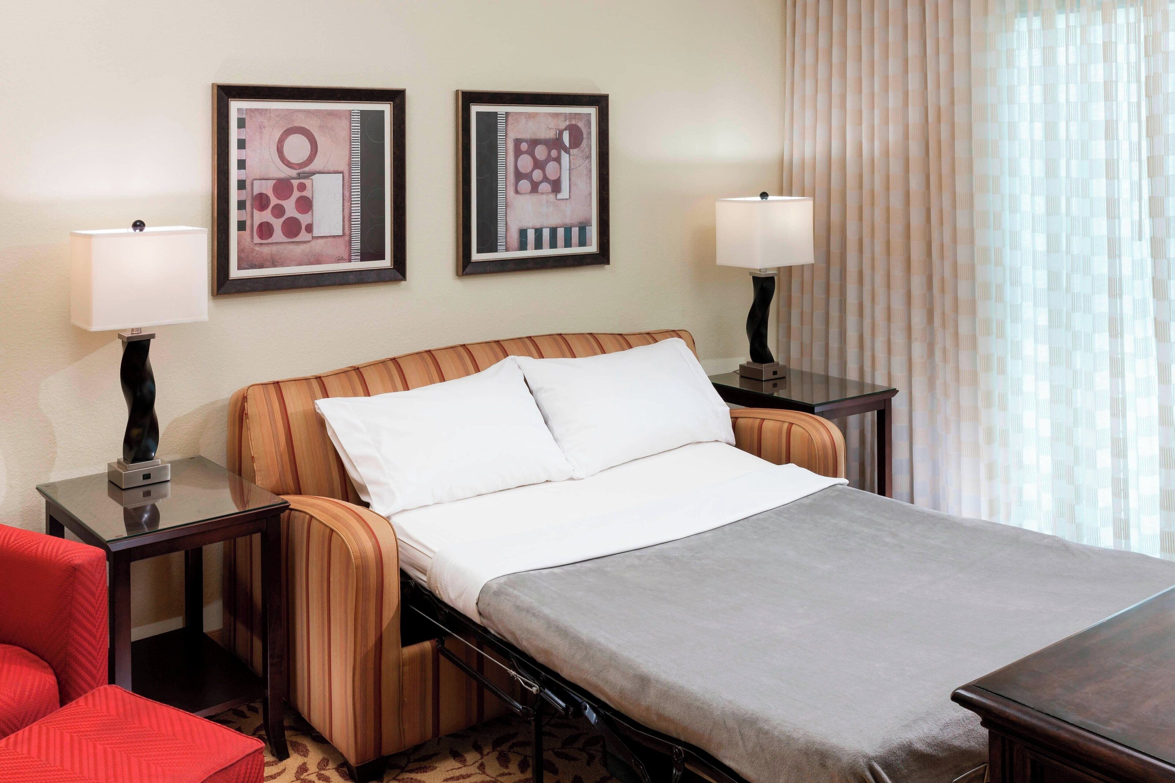 suite, 1 bedroom, non smoking | premium bedding, down duvets, in-room safe, desk