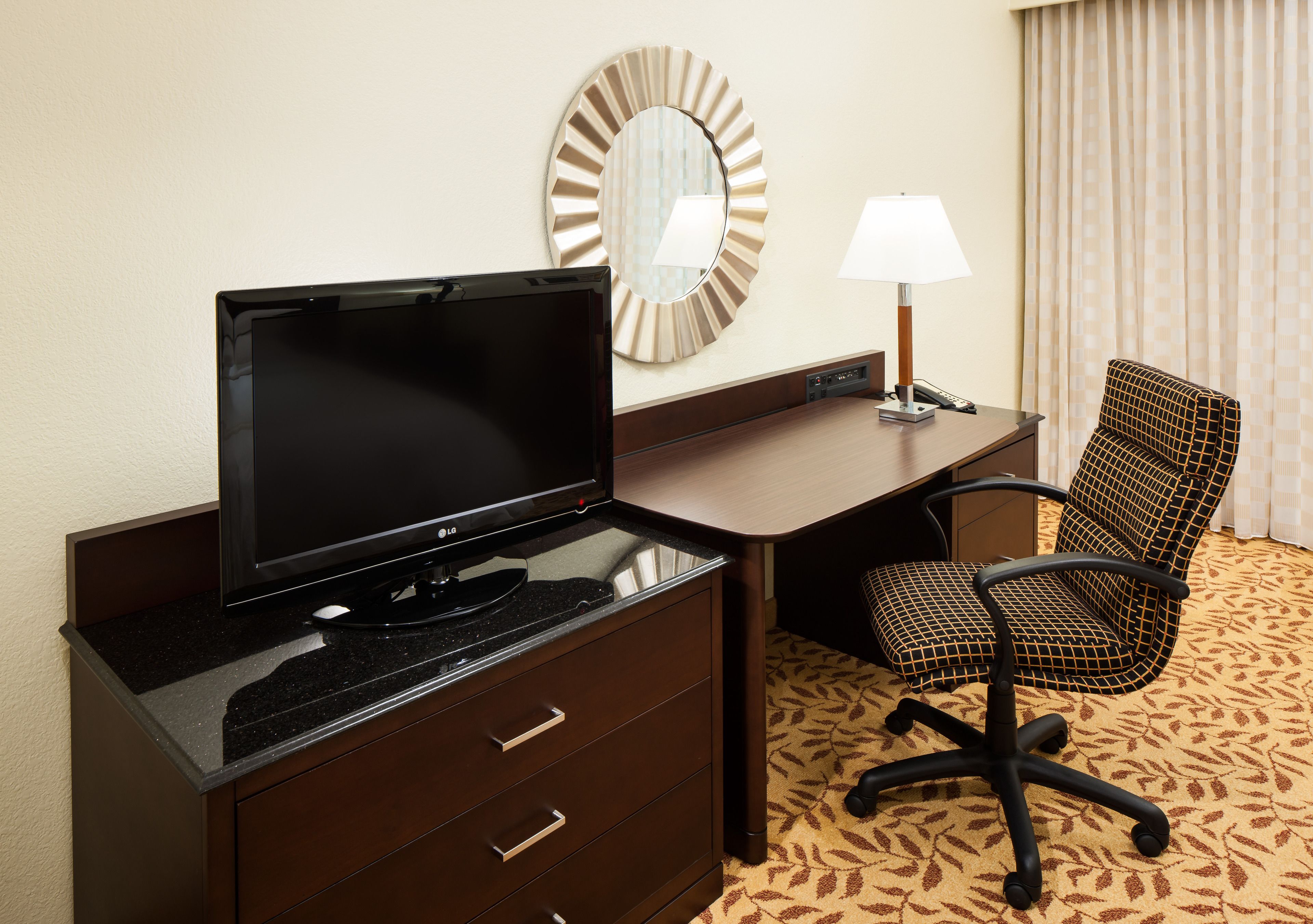 premium bedding, down duvets, in-room safe, desk