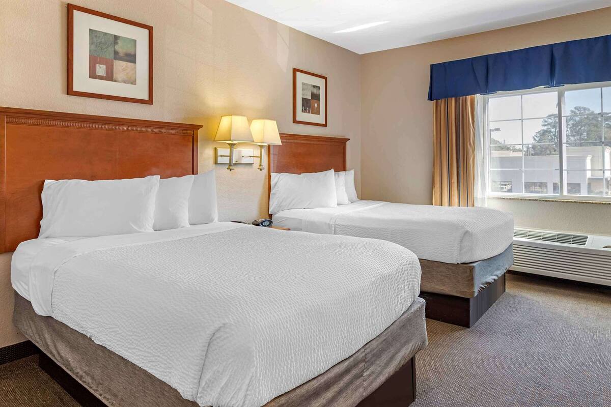 Standard Studio, 2 Double Beds, Non Smoking, Refrigerator & Microwave | Desk, laptop workspace, blackout curtains, iron/ironing board