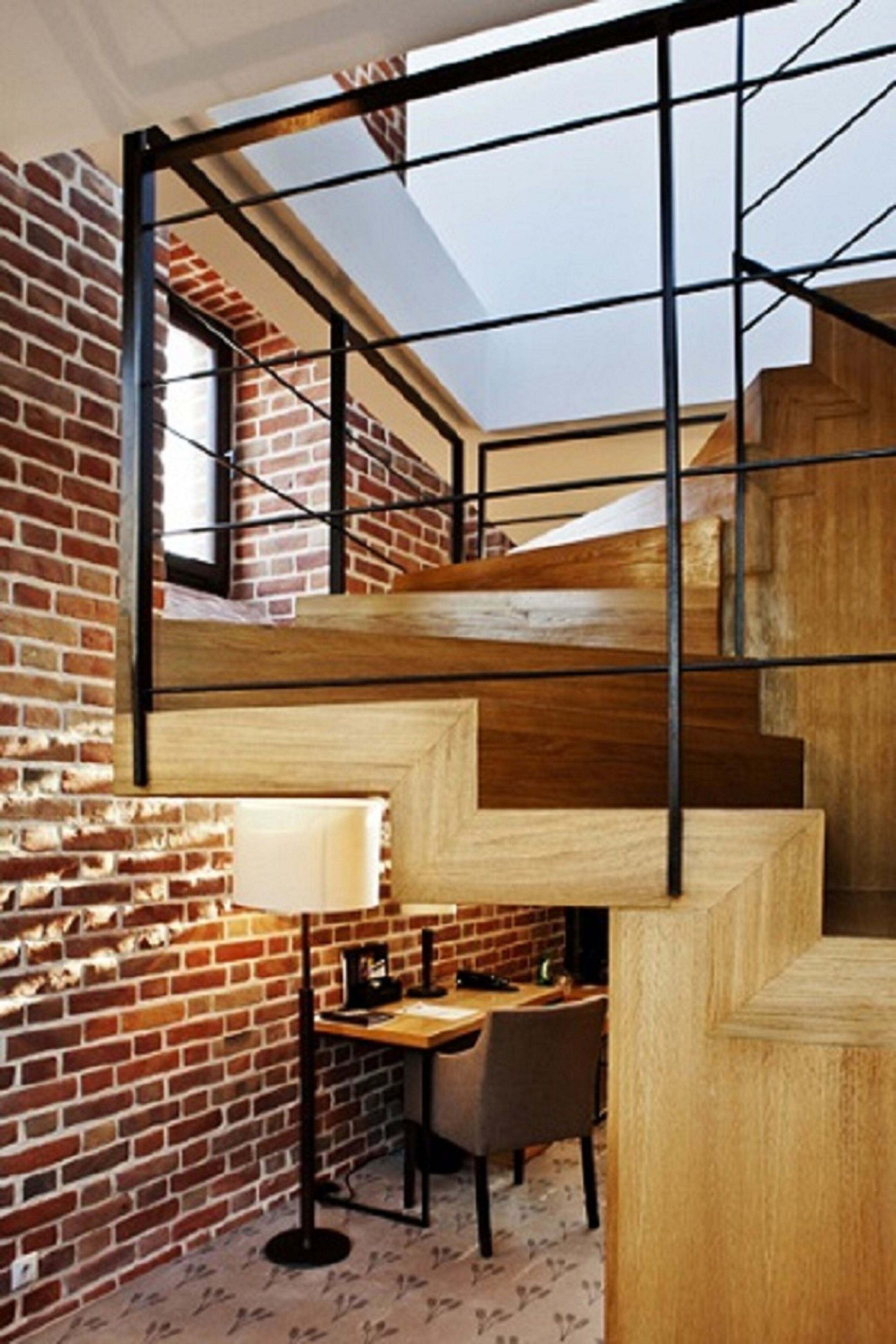 hypo-allergenic bedding, minibar, in-room safe, desk