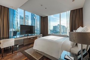 Three Bedroom Suite With Terrace | City view
