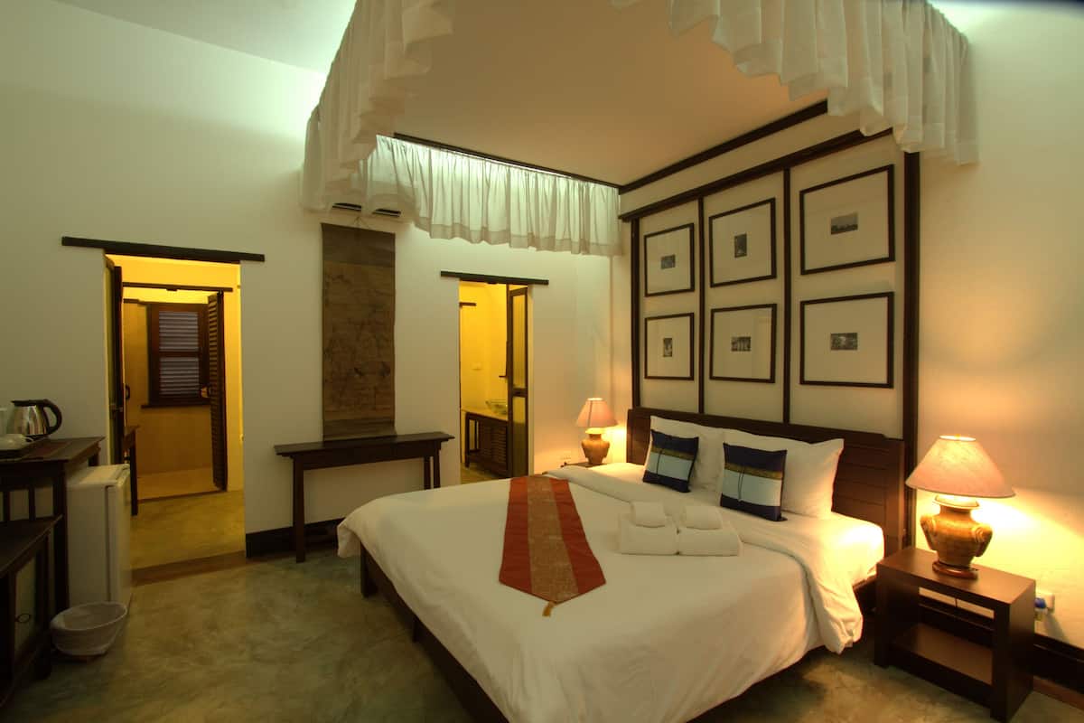 Rain forest Deluxe | In-room safe, rollaway beds, free WiFi, bed sheets