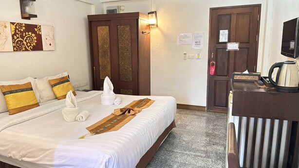 Suite familiar (Thailand)