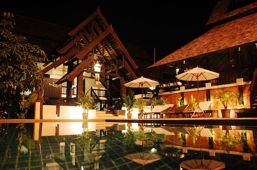 Rainforest Chiangmai Hotel