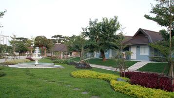 Deluxe Villa, Garden View | Garden