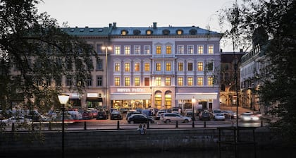Hotel Flora