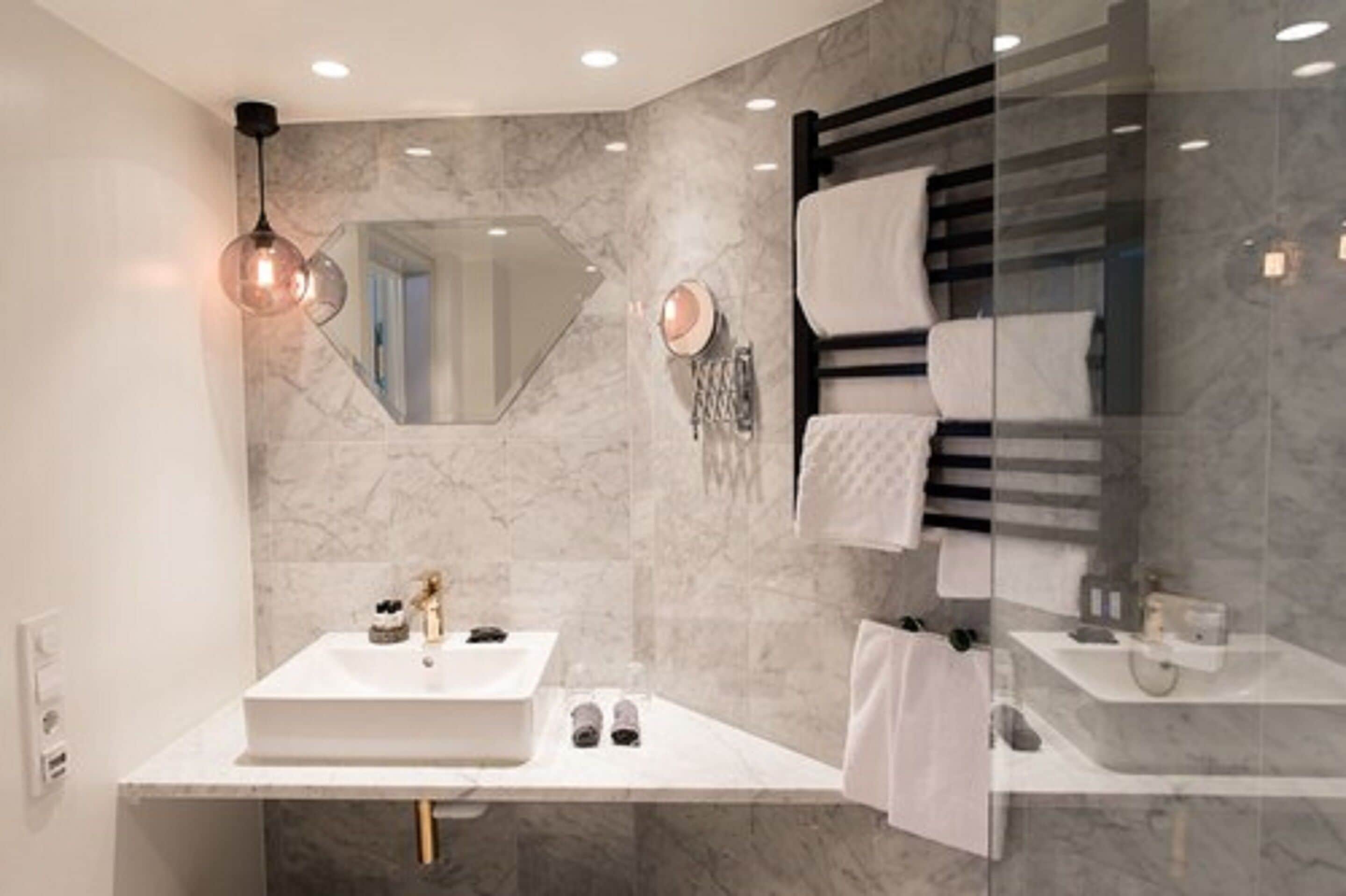 l - generous and spacious (king size bed of 180 cm) | bathroom | designer toiletries, hair dryer, bathrobes, towels