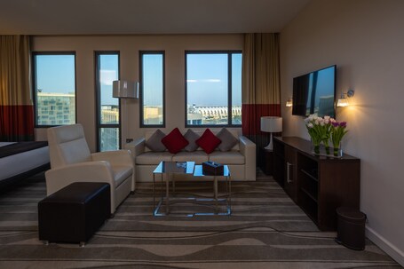 Staybridge Suites Abu Dhabi Yas Island, an IHG Hotel - Image 42
