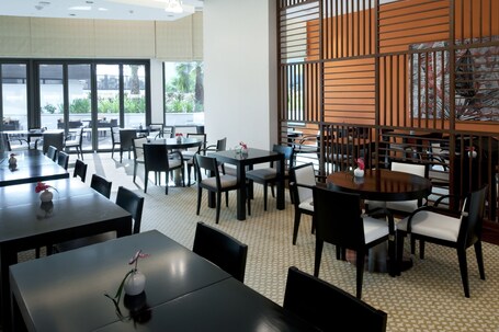 Staybridge Suites Abu Dhabi Yas Island, an IHG Hotel - Image 33