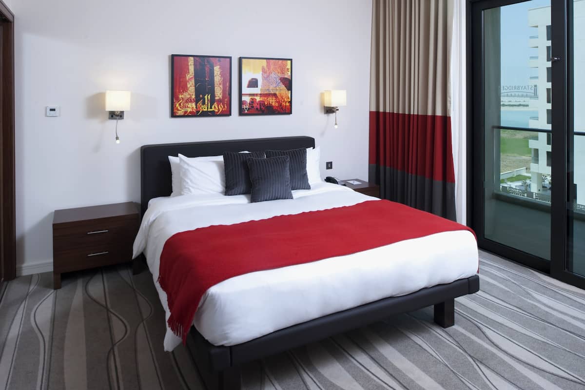 1 bedroom, premium bedding, down duvets, in-room safe