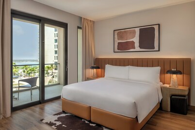 Staybridge Suites Abu Dhabi Yas Island by IHG