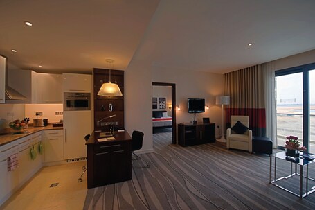 Staybridge Suites Abu Dhabi Yas Island, an IHG Hotel - Image 8