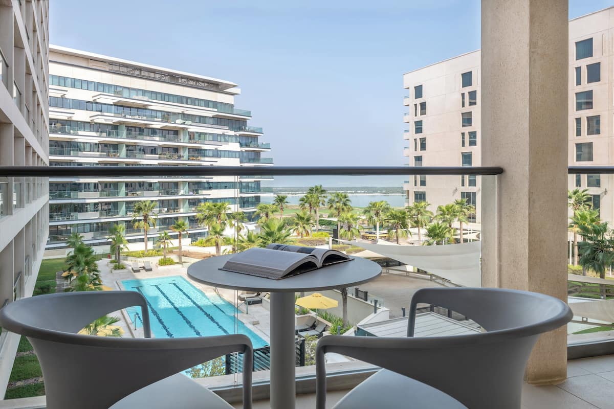 1 bedroom, premium bedding, down duvets, in-room safe