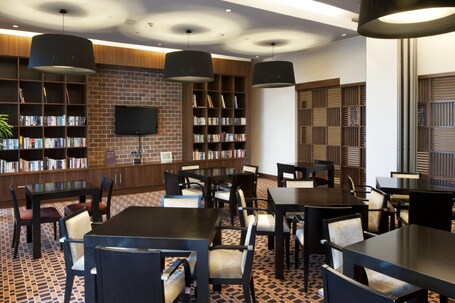 Staybridge Suites Abu Dhabi Yas Island, an IHG Hotel - Image 23
