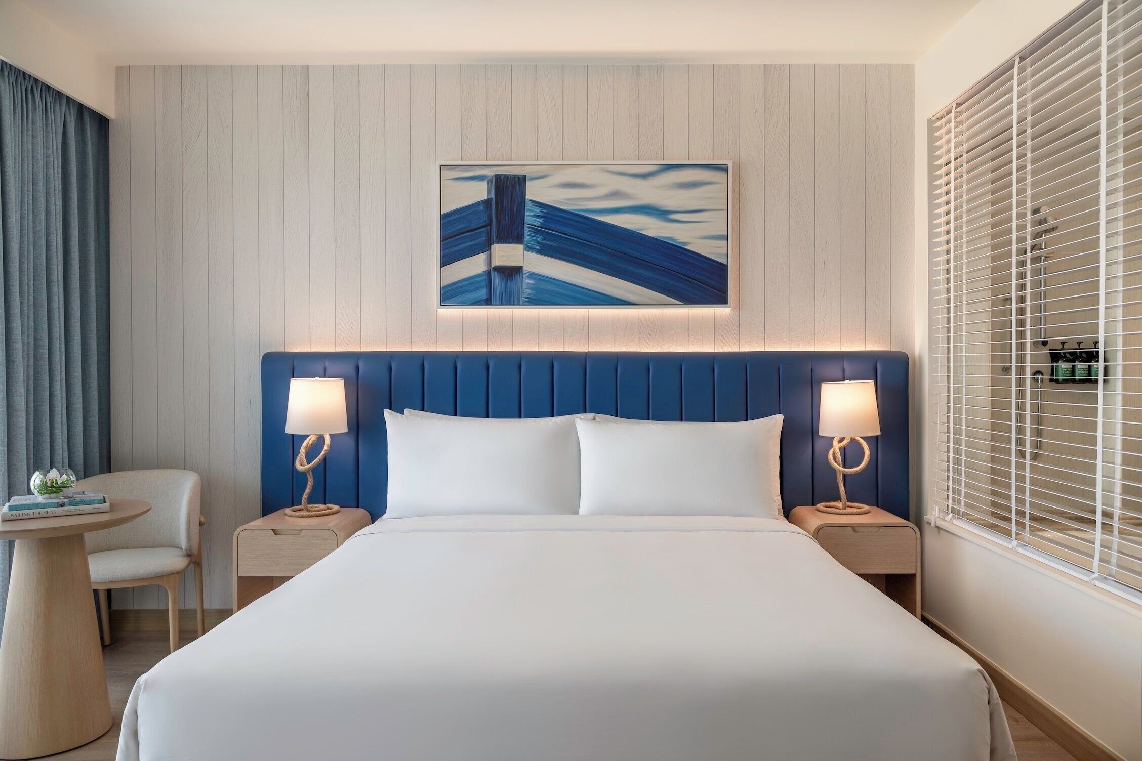 1 bedroom, hypo-allergenic bedding, Select Comfort beds, minibar