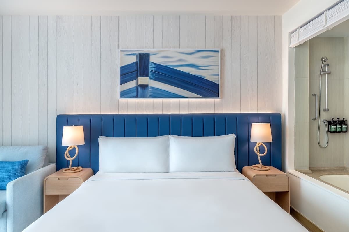 1 bedroom, hypo-allergenic bedding, Select Comfort beds, minibar