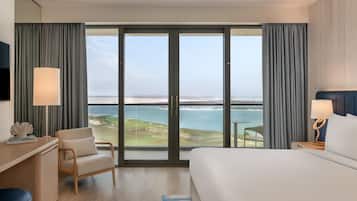 1 bedroom, hypo-allergenic bedding, Select Comfort beds, minibar