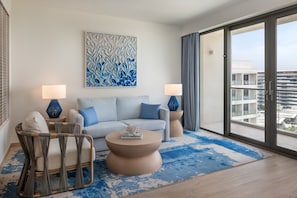 1 Bedroom Suite Sea View Balcony (Dining Kitchenette) Theme Park Access