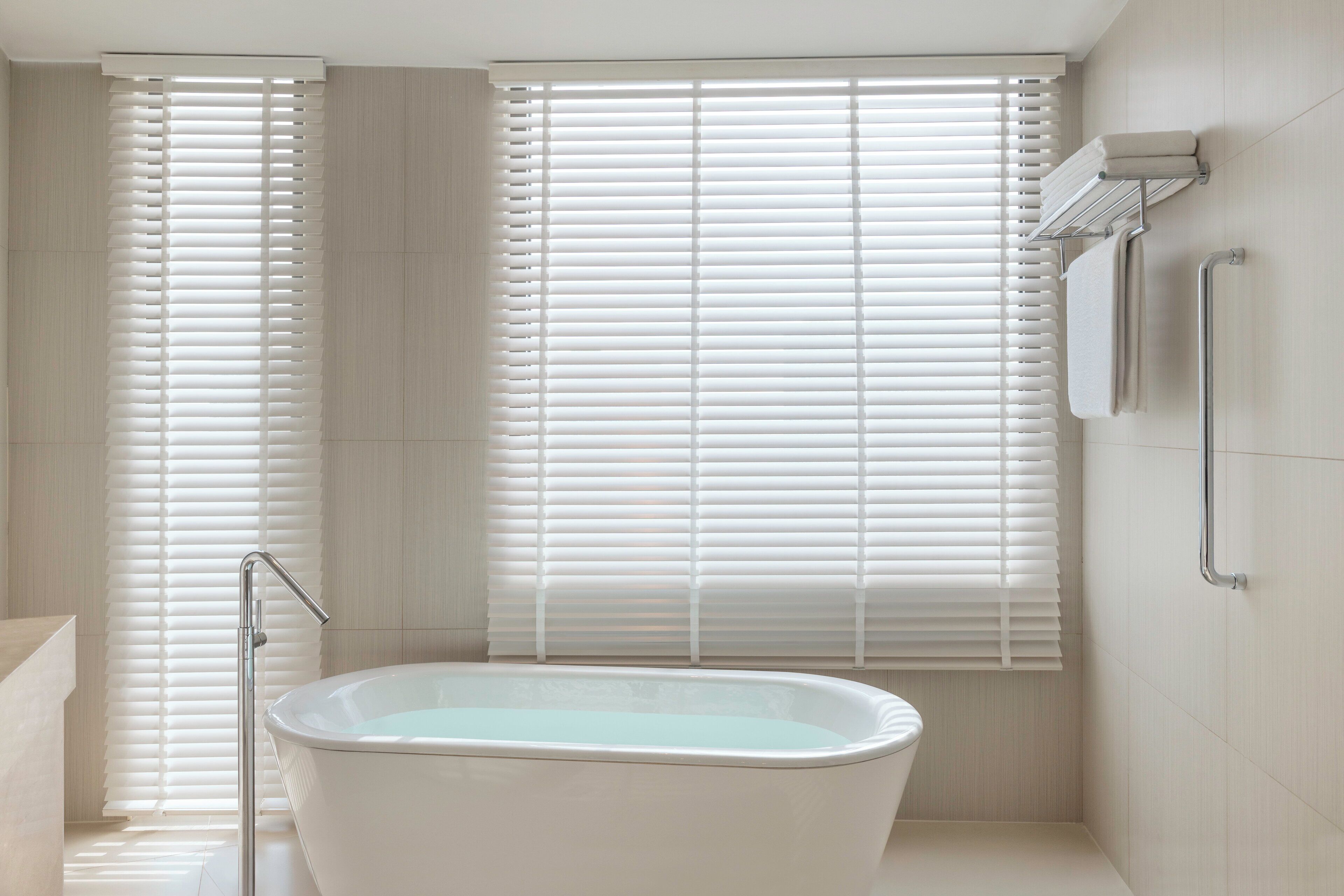 1 bedroom, hypo-allergenic bedding, Select Comfort beds, minibar