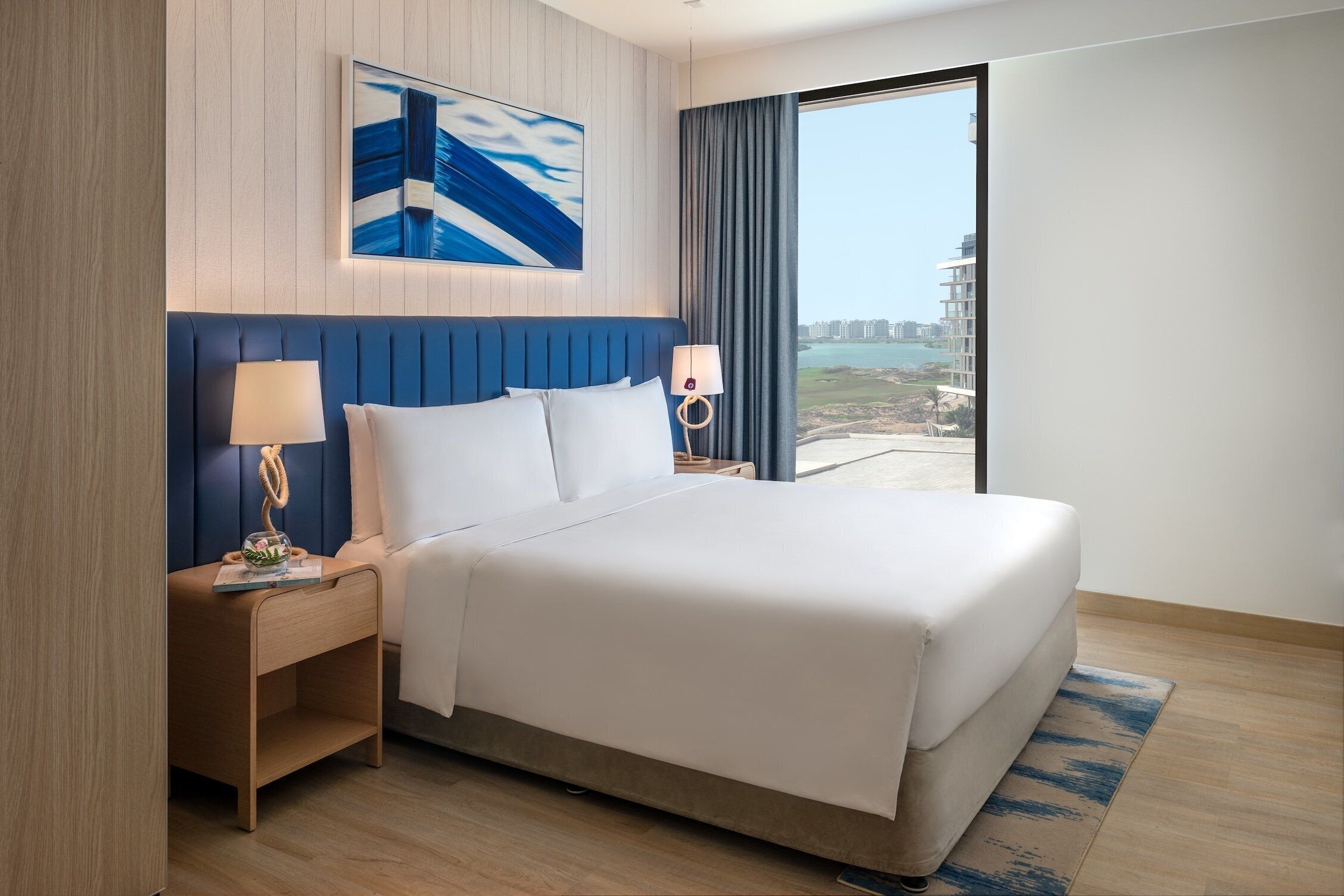 Rom – deluxe, 1 kingsize-seng (Plaza View) | 1 soverom, allergitestet sengetøy og senger med Select Comfort-madrass