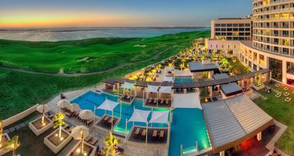 Crowne Plaza Abu Dhabi Yas Island by IHG