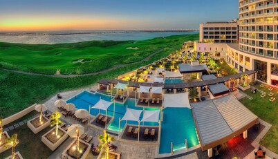 Crowne Plaza Abu Dhabi Yas Island by IHG