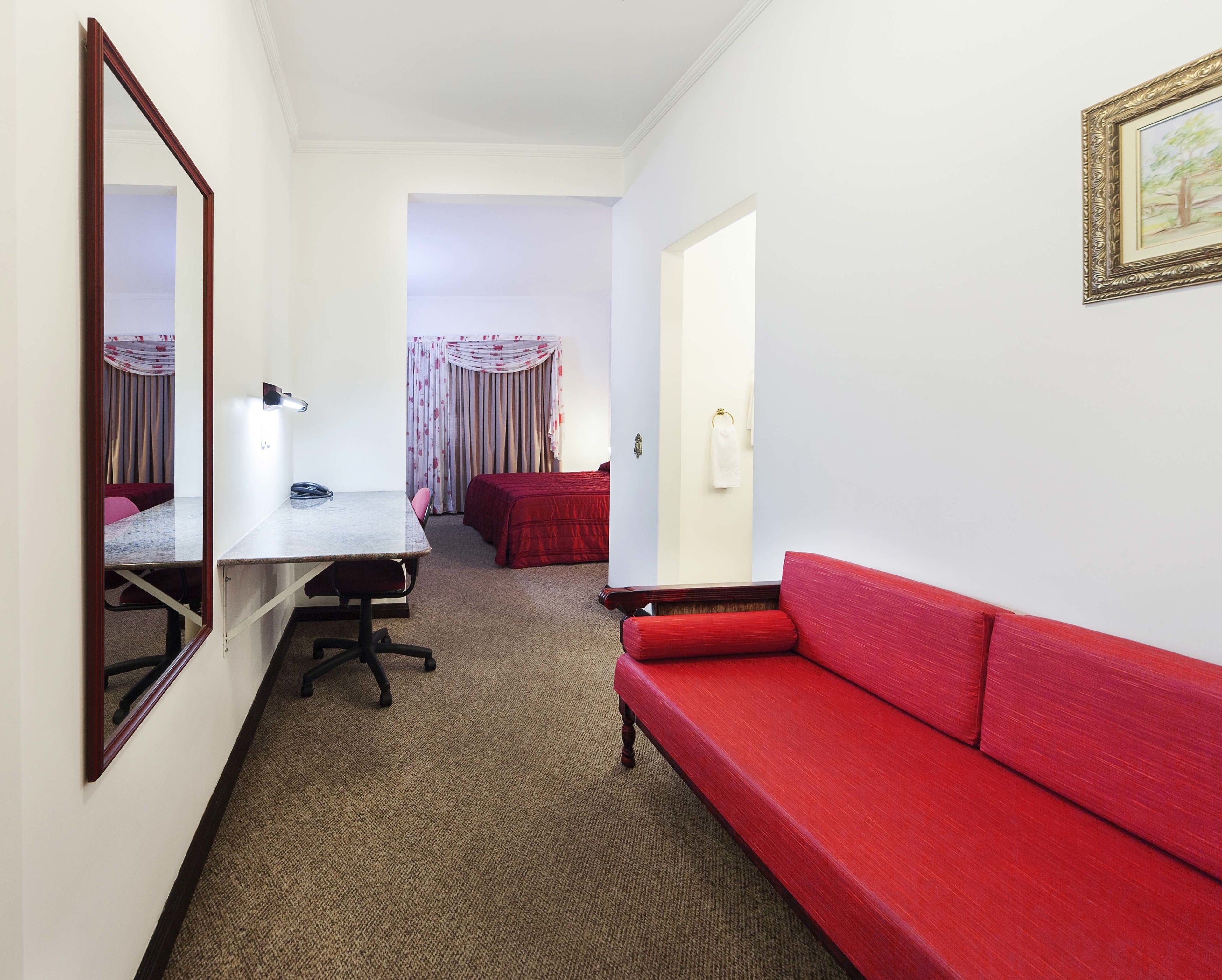 deluxe double room, 1 king bed | minibar, blackout curtains, free wifi, bed sheets