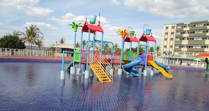 Bay Park Resort Hotel