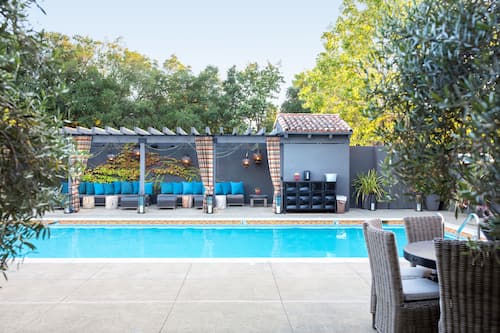 Outdoor pool, sun loungers