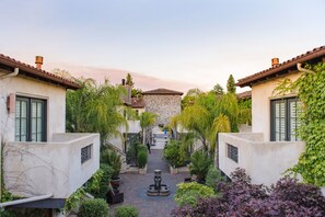 Exterior - North Block Hotel (Yountville)