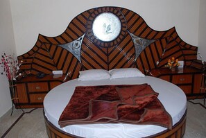 Western Deluxe