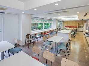 Päivittäinen buffetaamiainen (1430 JPY per henkilö)