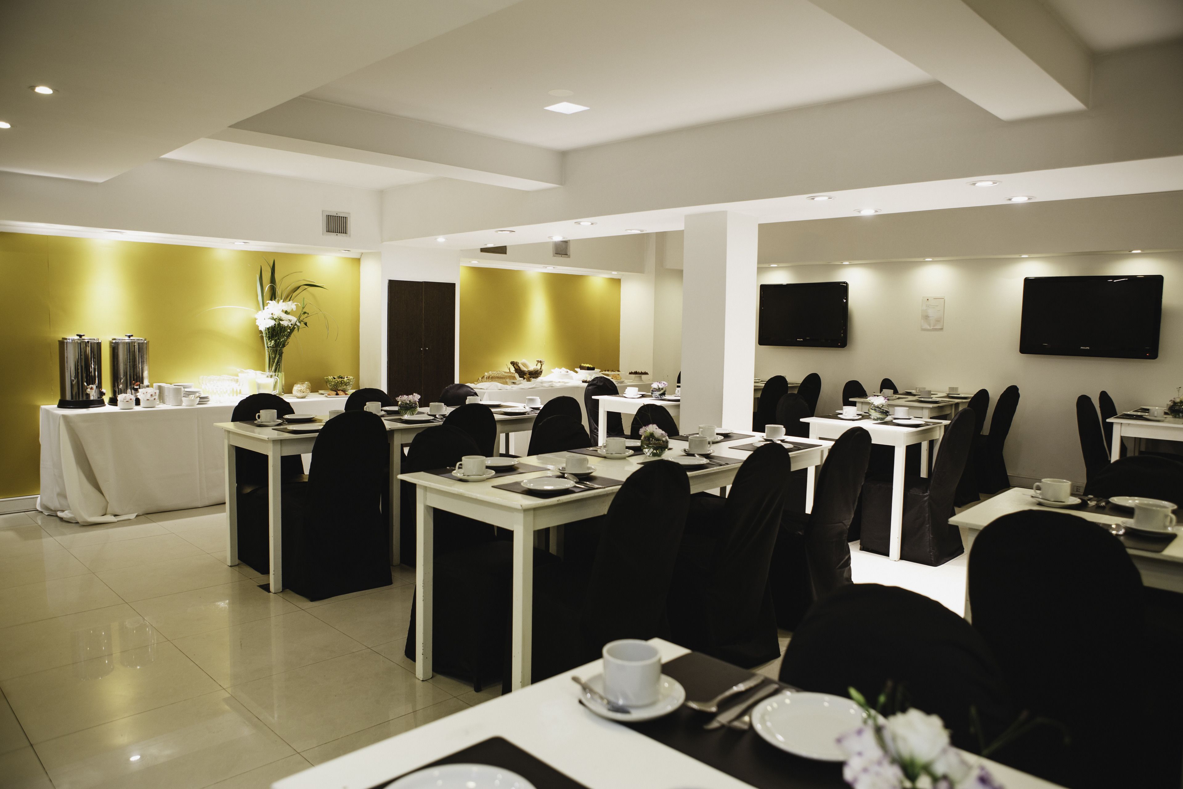 Free daily local cuisine breakfast 