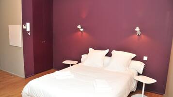 Frette Italian sheets, premium bedding, Select Comfort beds