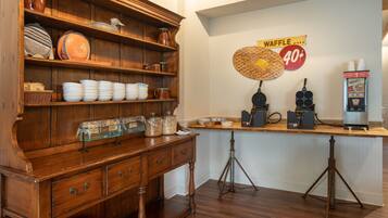 Free daily buffet breakfast