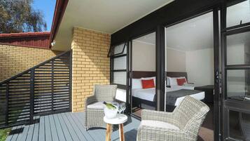 Deluxe Room, 2 Queen Beds, Non Smoking