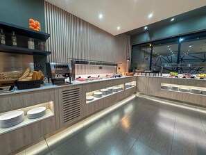 Daily buffet breakfast (EUR 14 per person)