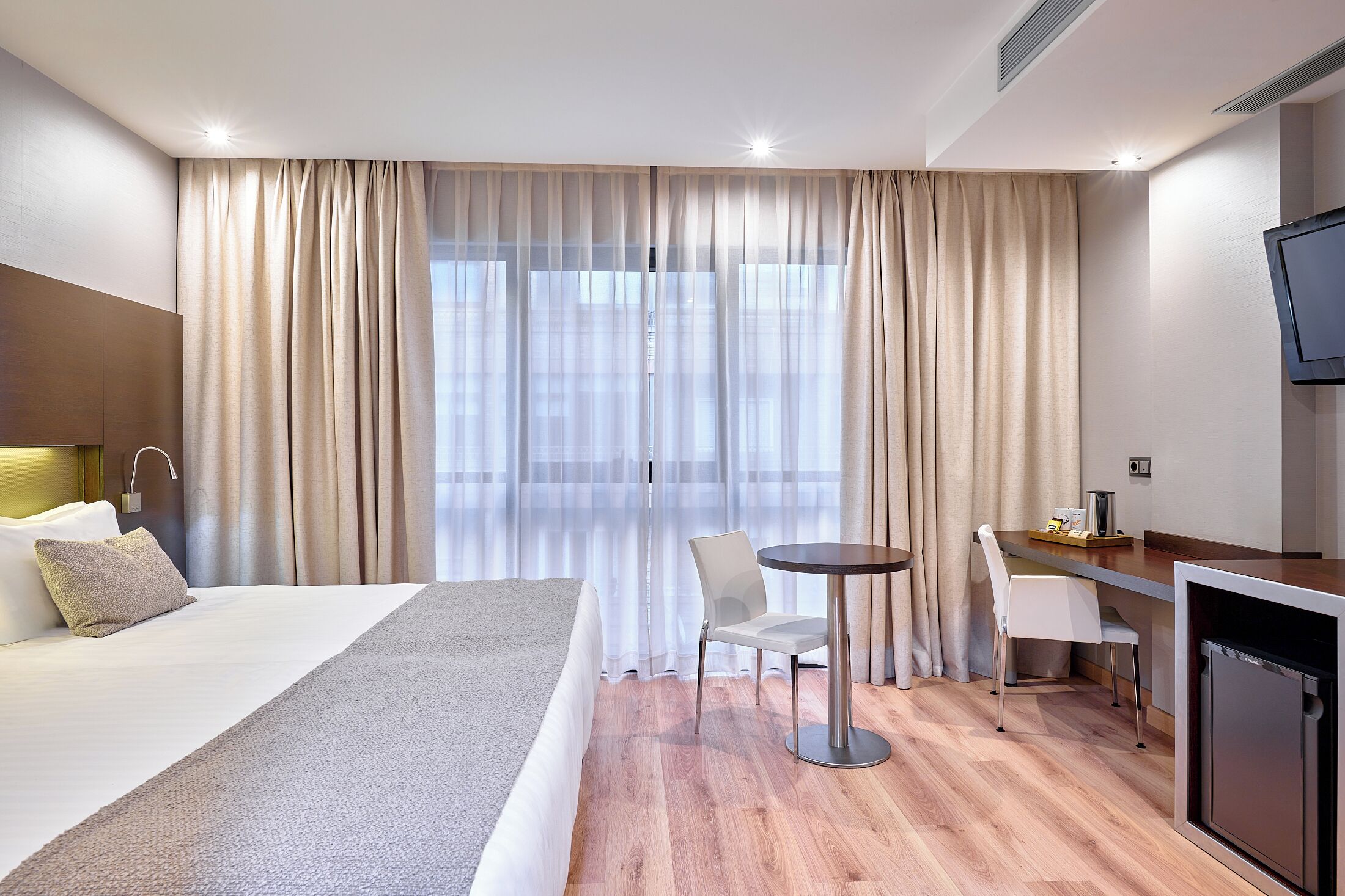 Minibar, in-room safe, individually furnished, desk