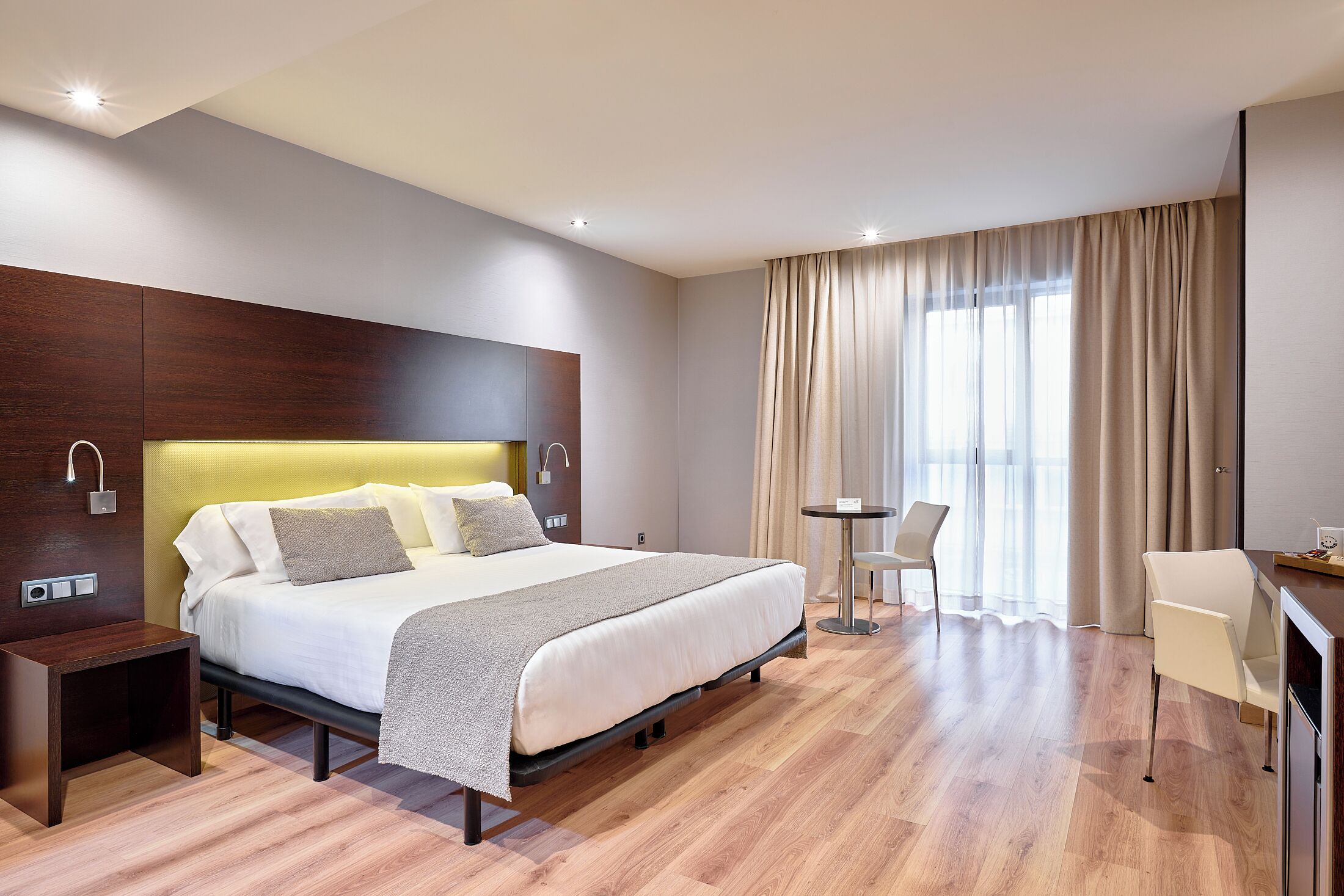 Minibar, in-room safe, individually furnished, desk