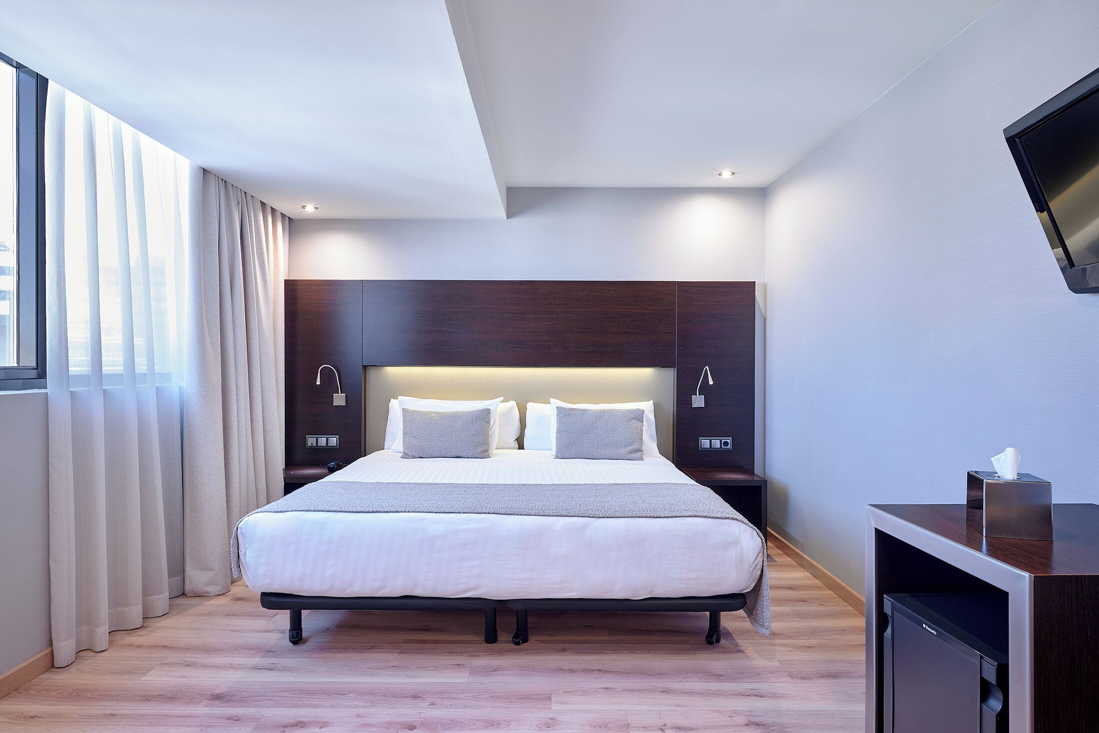 Minibar, in-room safe, individually furnished, desk