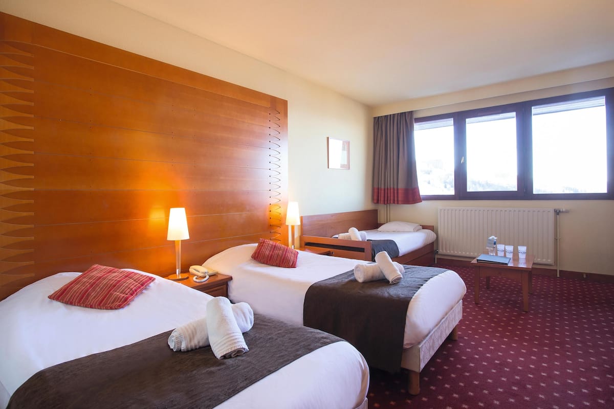 1 bedroom, in-room safe, desk, blackout drapes