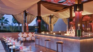 Bar (on property) - Crystal Hotel - Pacha Marrakech (Marrakech)