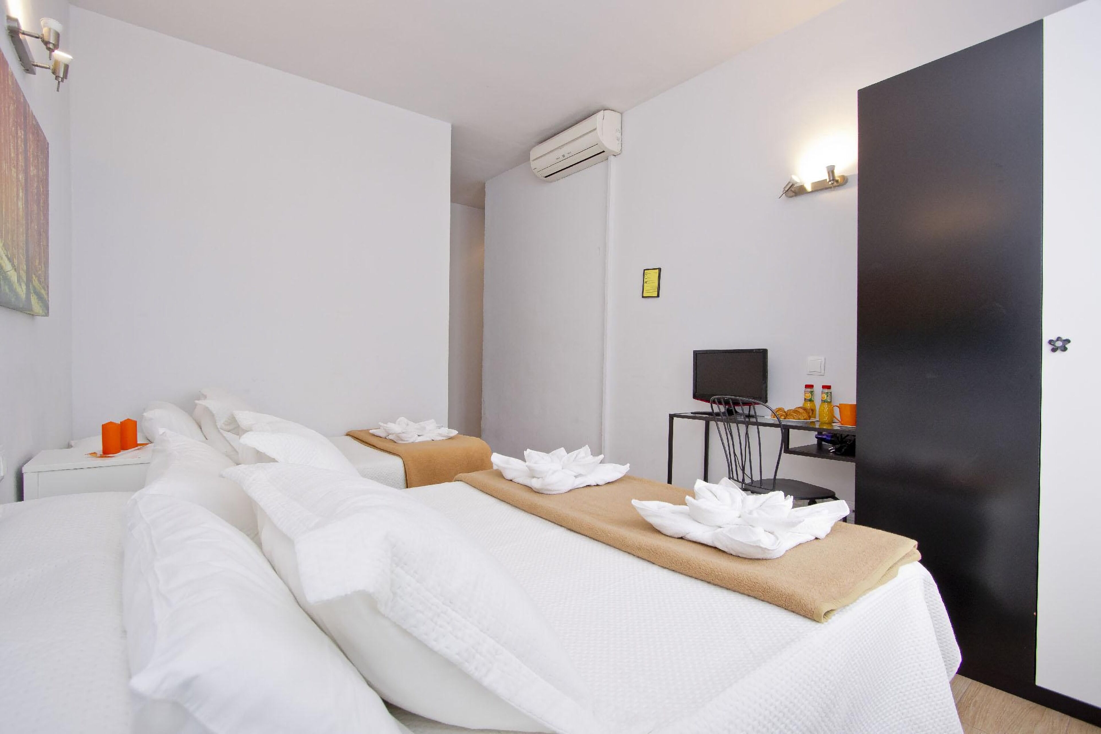 Photo - Barcelona City Hotel