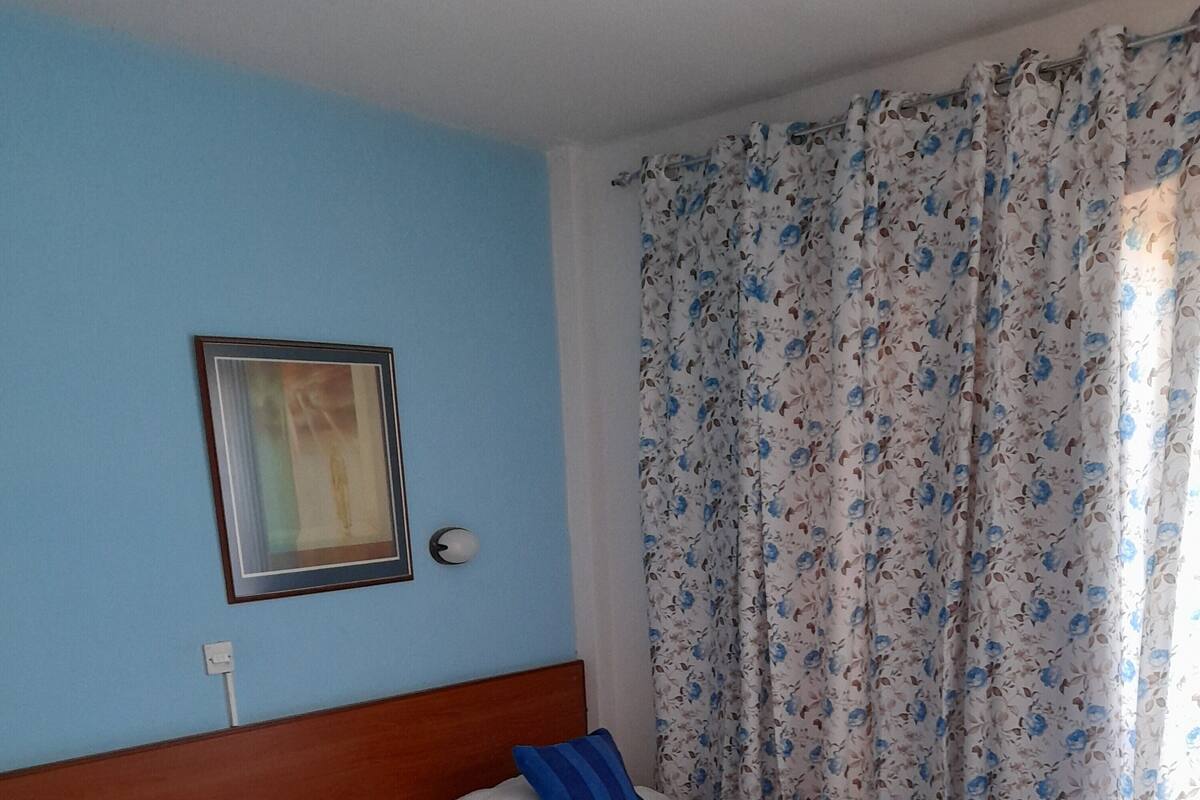 Pillow-top beds, bed sheets